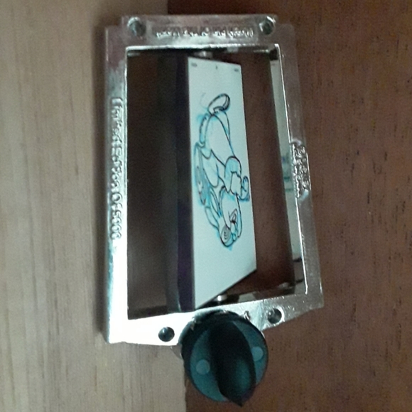 Thumper Legend pin rare - Picture 3 of 3